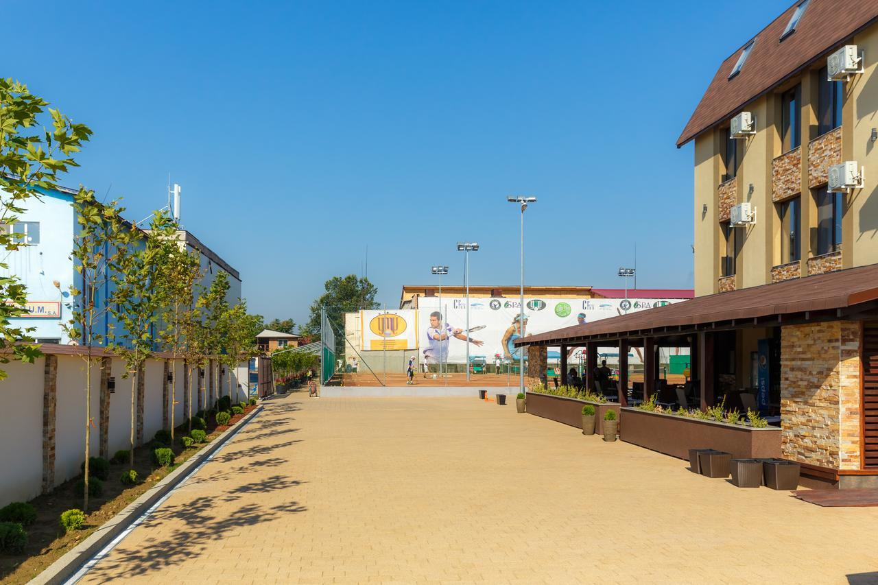 Ymy Hotels Târgu Jiu Exterior foto